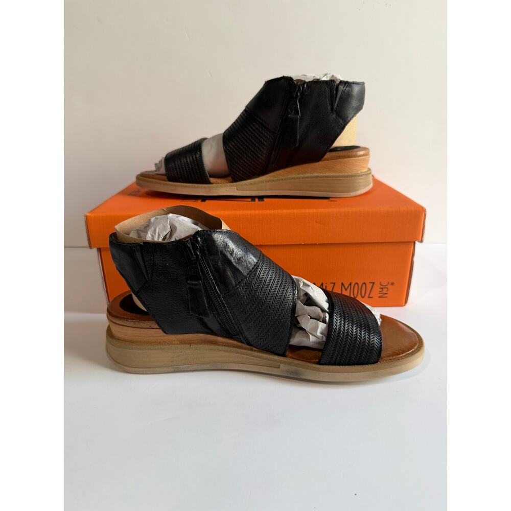 Miz Mooz NYC Cece Sandals Rustic Zipper Summer Womens BLACK Sz 38 7.5-8 NEW